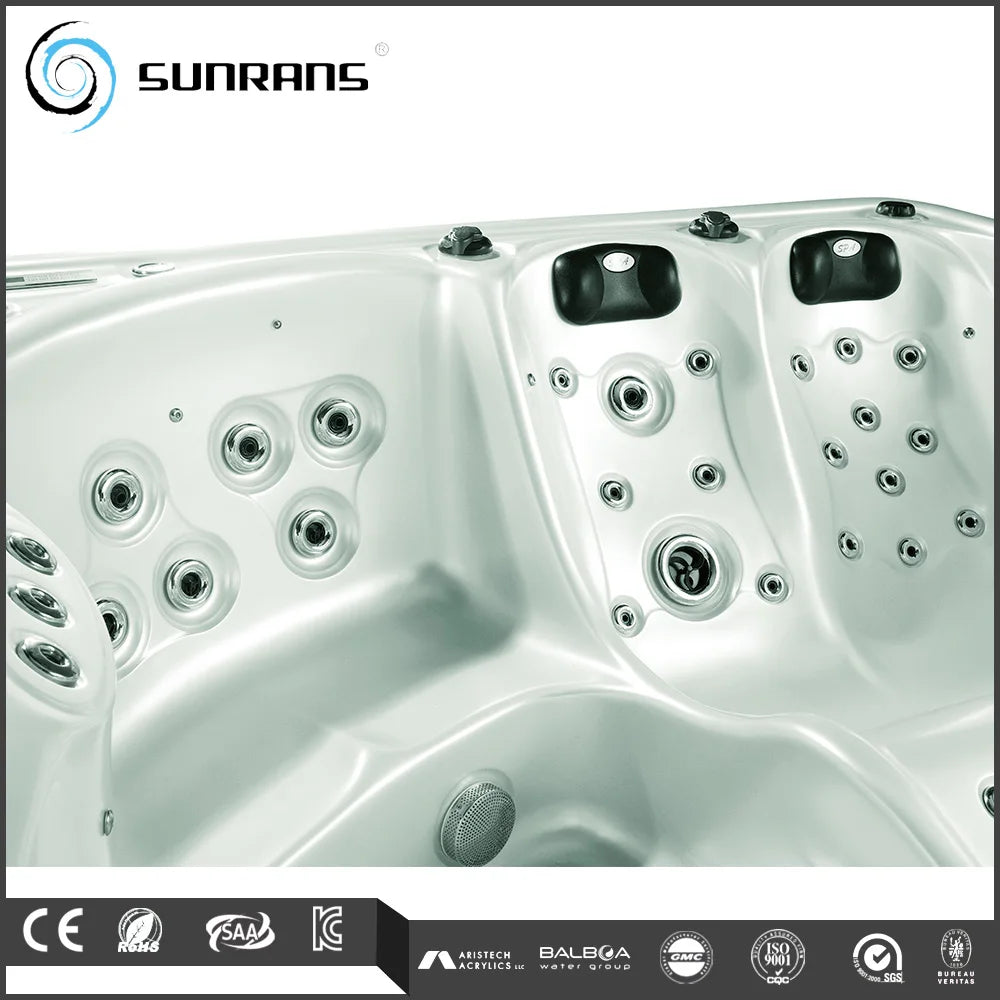 Sunrans 5 Person Hot Tub with TV